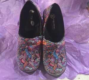 Easy Street Multicolor Women's Wedges